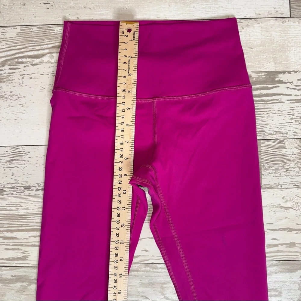 Lululemon High-Rise Leggings Size 4 Magenta Purple‎ Yoga Athletic Pants